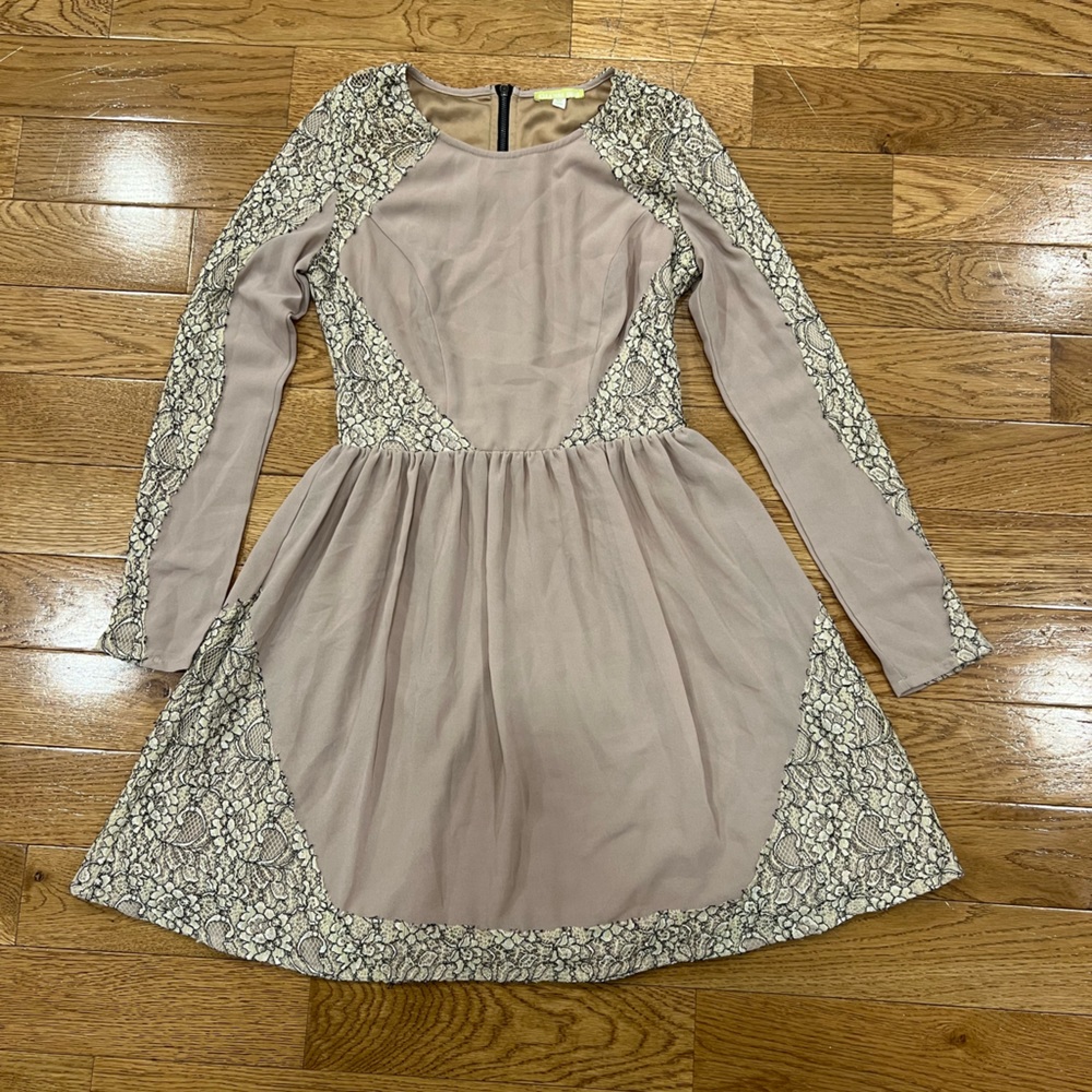 Gianni Bini Tan Lace Dress